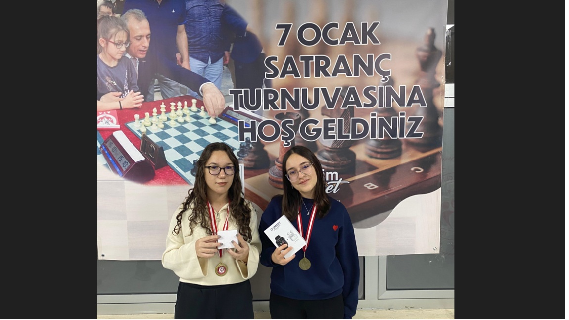 7 OCAK KURTULUŞ KUPASI SATRANÇ TURNUVASI 1. ve 2. OKULUMUZDAN